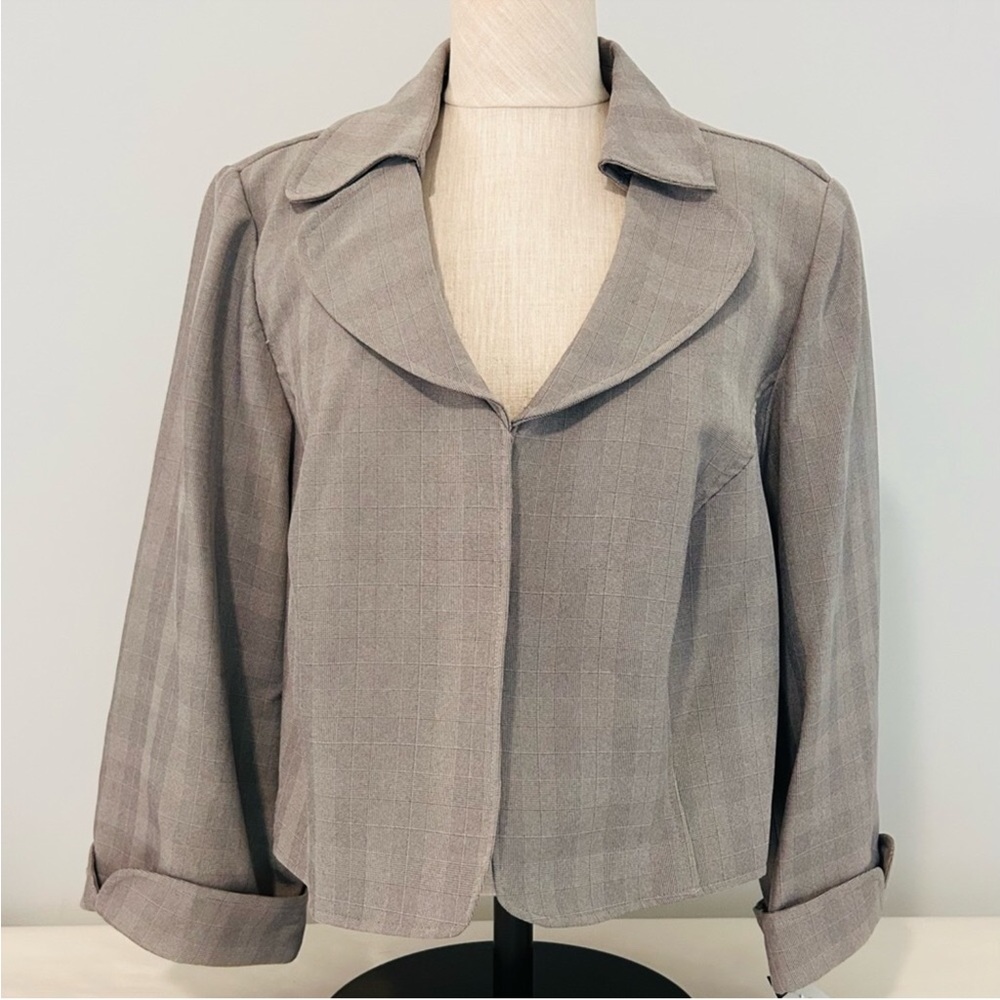 NEW Studio 1 Cropped Open Blazer size 16W